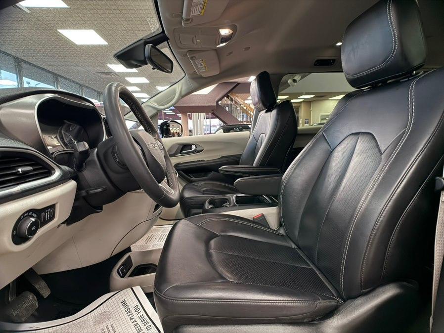 used 2024 Chrysler Pacifica Hybrid car, priced at $23,900