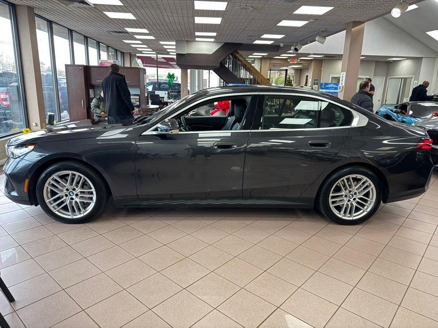 used 2024 BMW 530 car