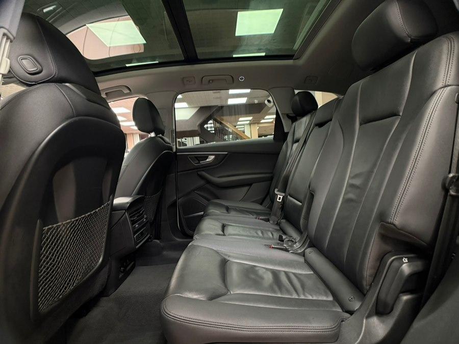 used 2022 Audi Q7 car, priced at $32,800