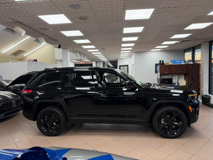 used 2024 Jeep Grand Cherokee car