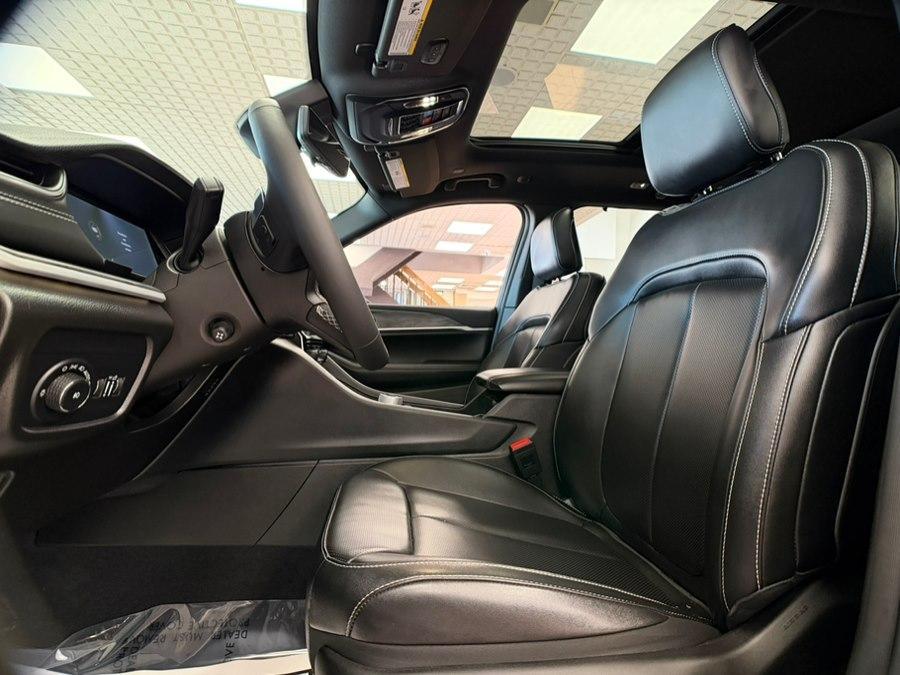 used 2024 Jeep Grand Cherokee car