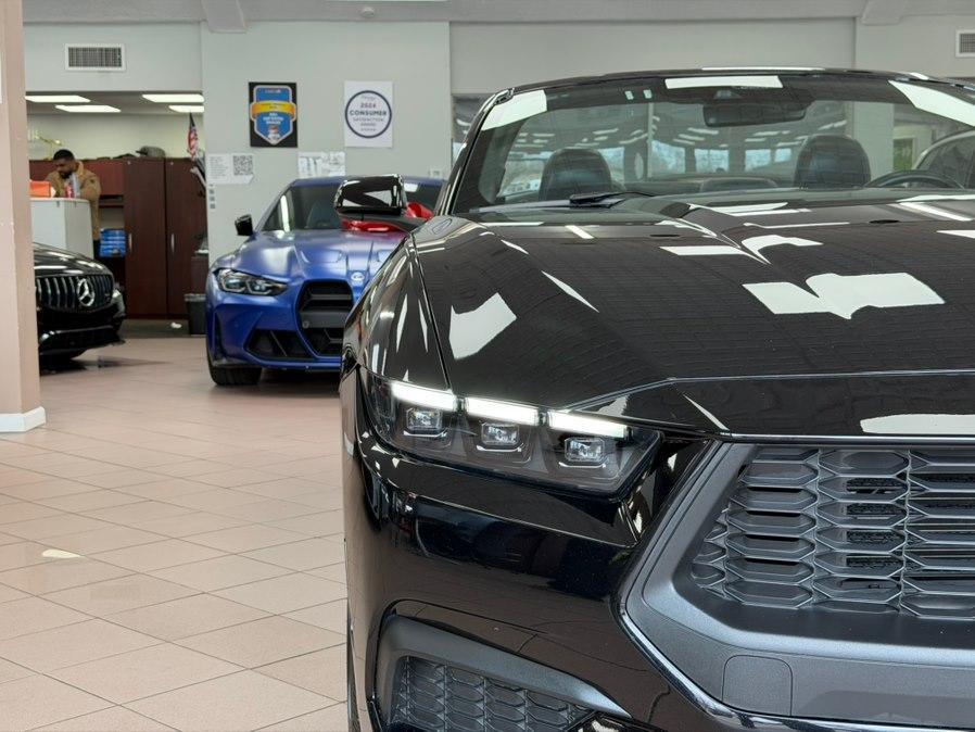 used 2025 Ford Mustang car, priced at $34,970