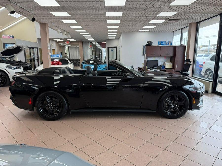used 2025 Ford Mustang car, priced at $34,970