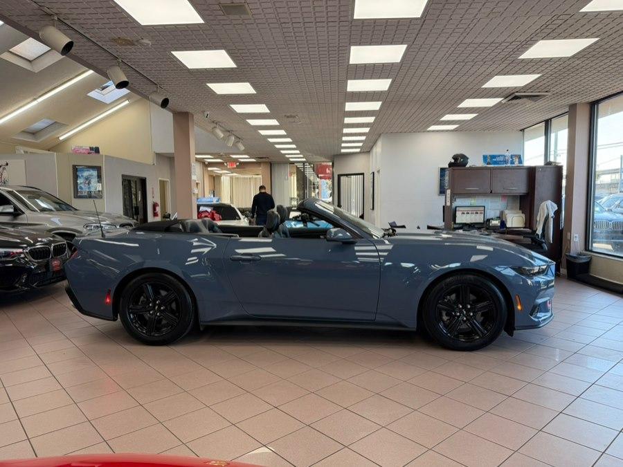 used 2025 Ford Mustang car, priced at $34,970