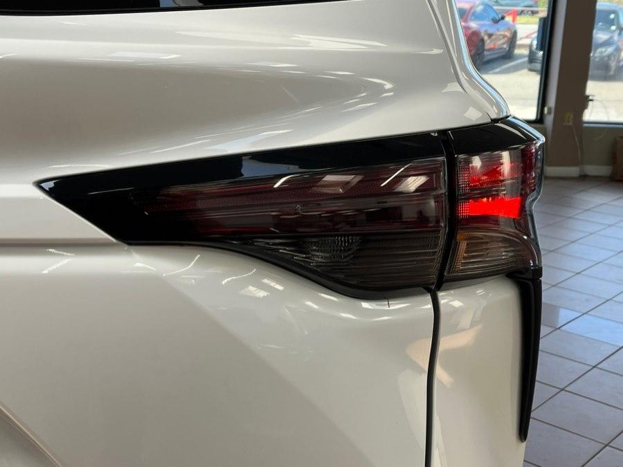used 2025 Toyota Sienna car, priced at $69,500
