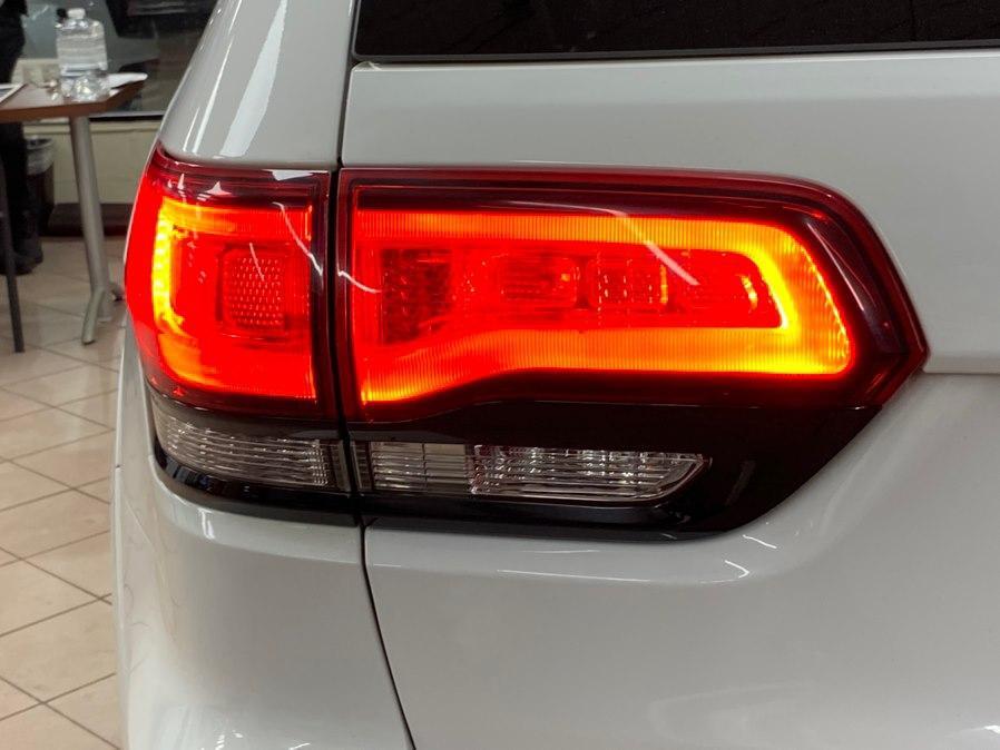 used 2018 Jeep Grand Cherokee car, priced at $38,900
