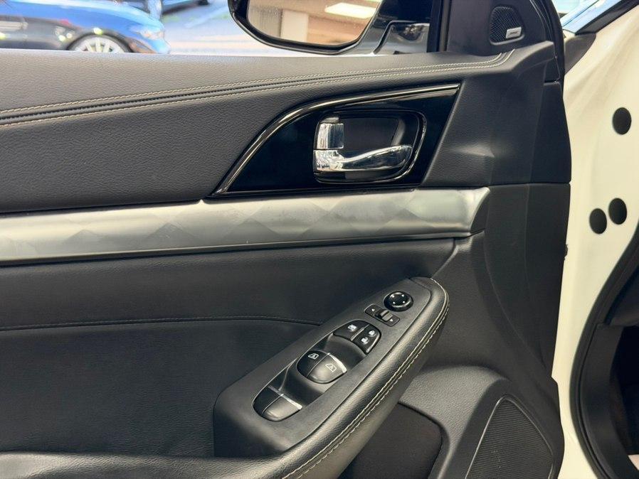 used 2023 Nissan Maxima car, priced at $21,450