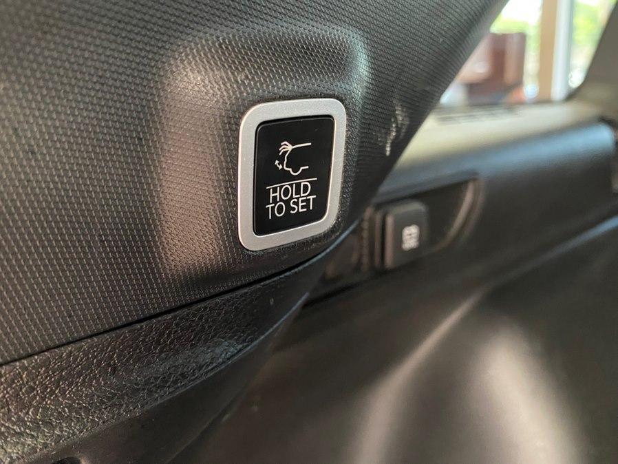 used 2024 Jeep Grand Cherokee car, priced at $31,480