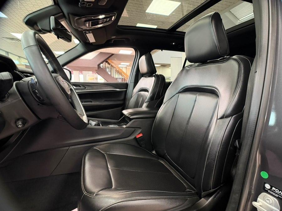 used 2024 Jeep Grand Cherokee car, priced at $33,900