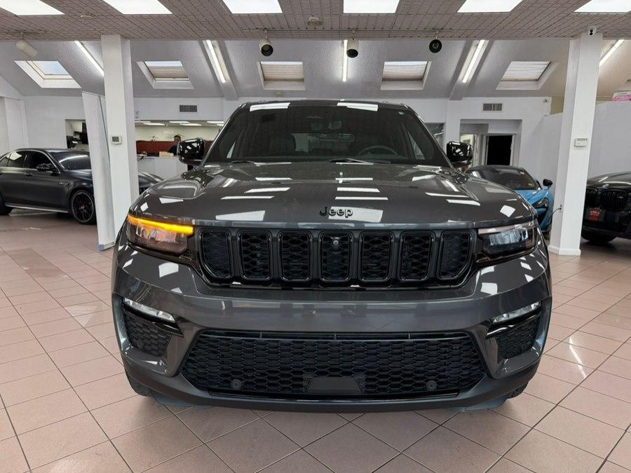 used 2024 Jeep Grand Cherokee car, priced at $33,900
