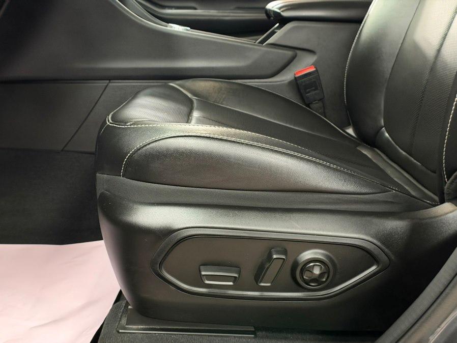 used 2024 Jeep Grand Cherokee car, priced at $33,900