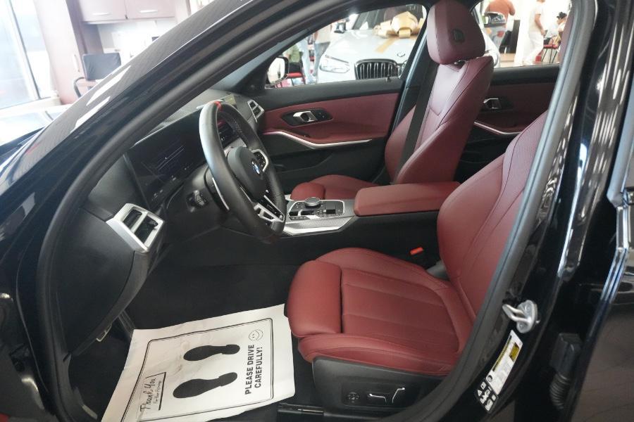 BMW 3 Series view 18