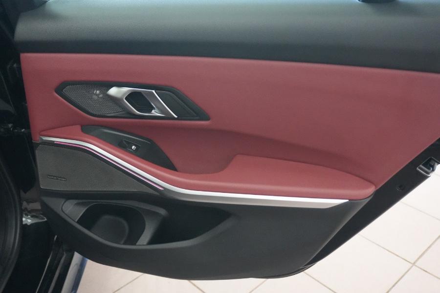 BMW 3 Series view 37
