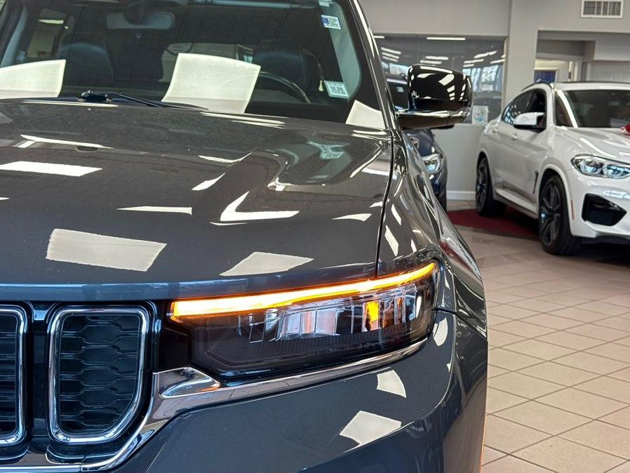 used 2022 Jeep Grand Cherokee car, priced at $25,900