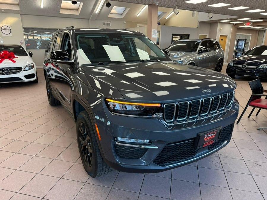 used 2022 Jeep Grand Cherokee car, priced at $25,900