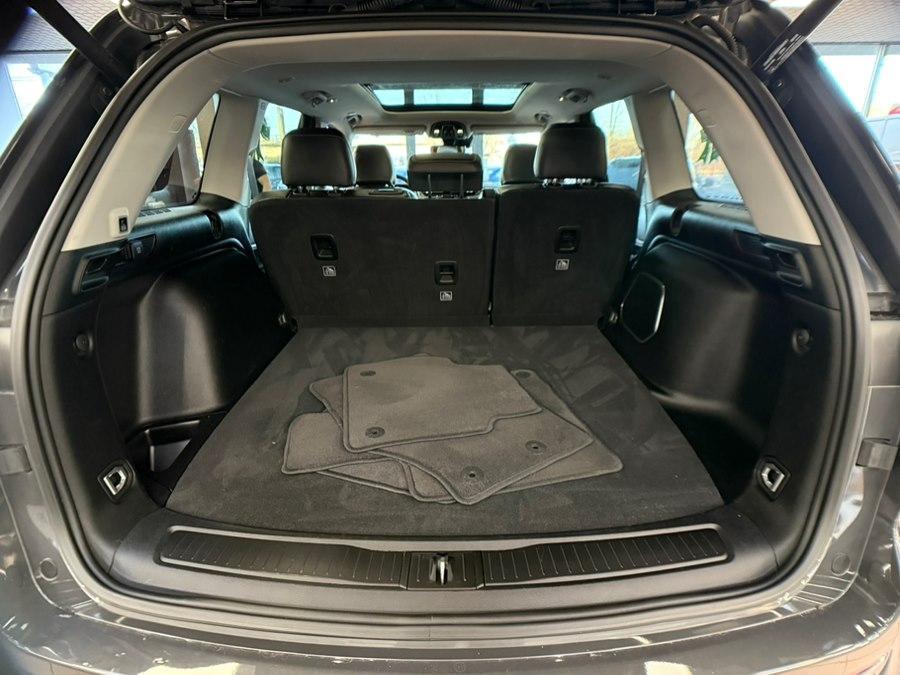 used 2022 Jeep Grand Cherokee car, priced at $25,900