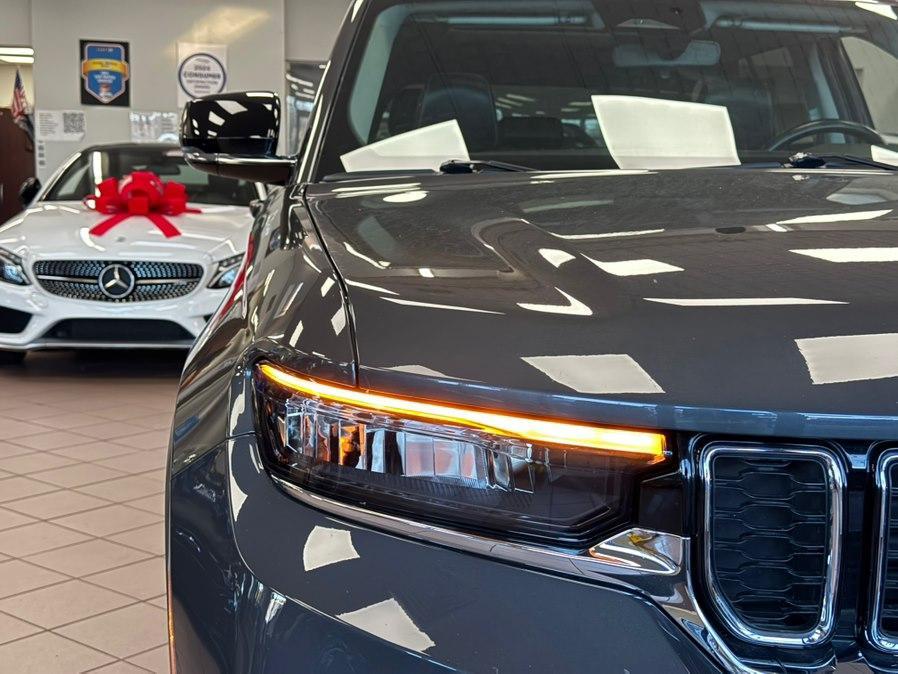 used 2022 Jeep Grand Cherokee car, priced at $25,900
