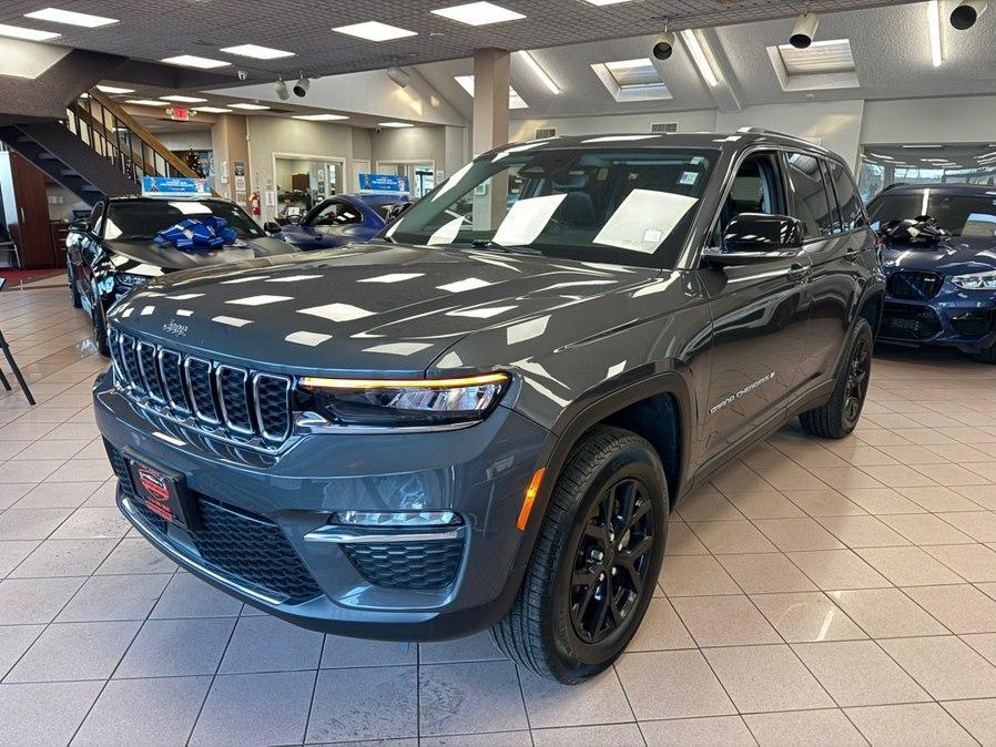 used 2022 Jeep Grand Cherokee car, priced at $25,900