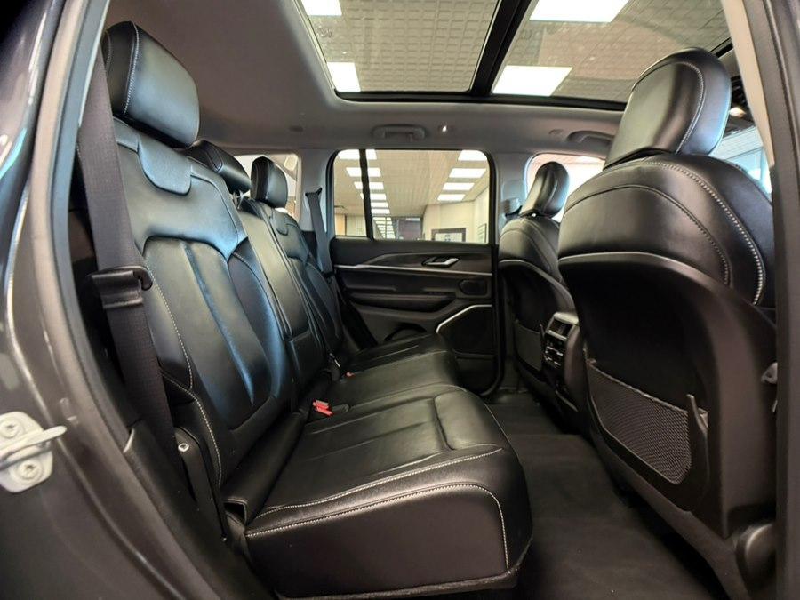 used 2022 Jeep Grand Cherokee car, priced at $25,900