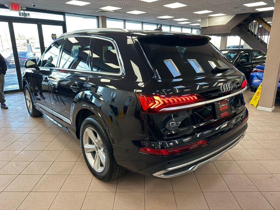 used 2021 Audi Q7 car, priced at $24,900