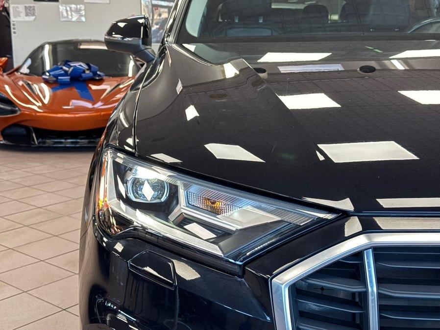 used 2021 Audi Q7 car, priced at $24,900