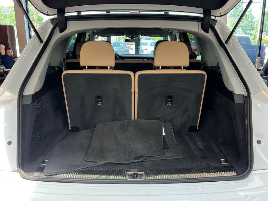 used 2024 Audi Q7 car, priced at $36,900