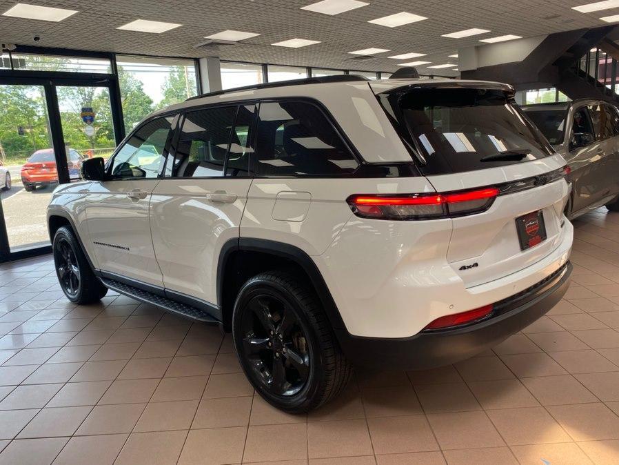 used 2024 Jeep Grand Cherokee car, priced at $31,480
