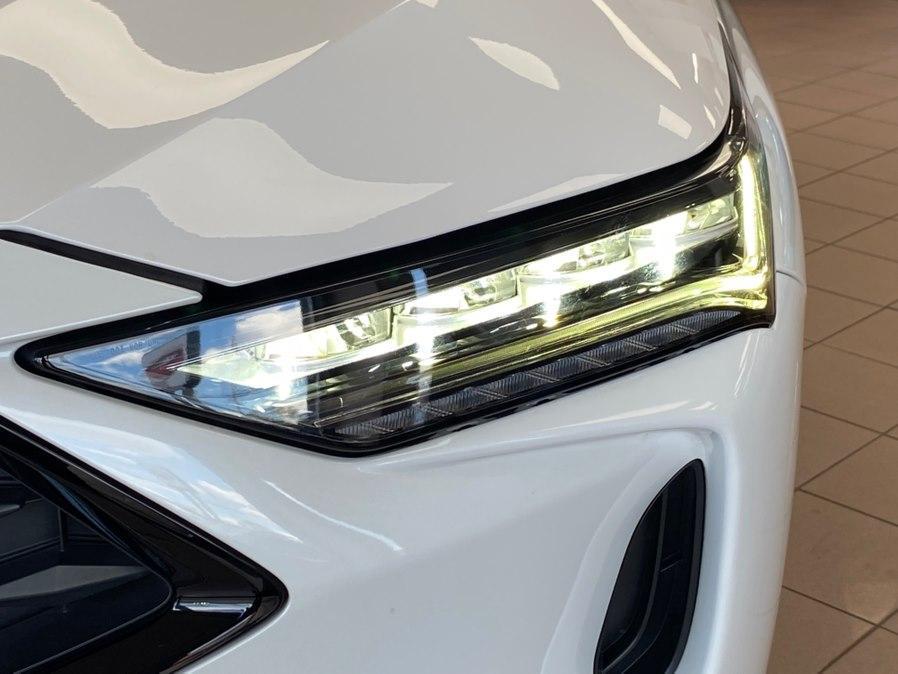 used 2023 Acura MDX car, priced at $39,900