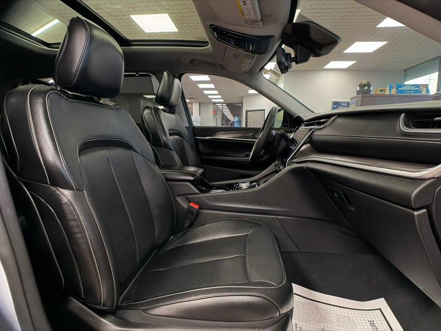 used 2023 Jeep Grand Cherokee car