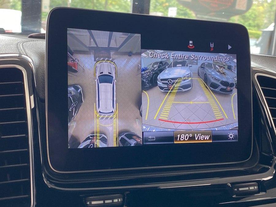 Mercedes-Benz GLS view 43