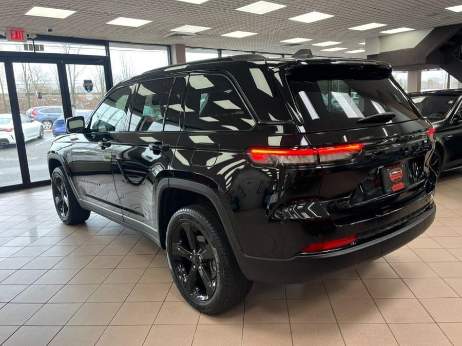 used 2023 Jeep Grand Cherokee car, priced at $25,800