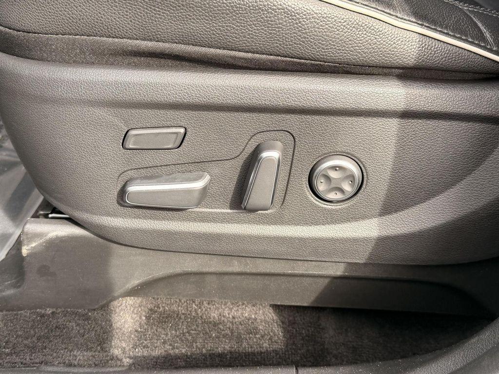 used 2023 Hyundai Palisade car, priced at $35,244