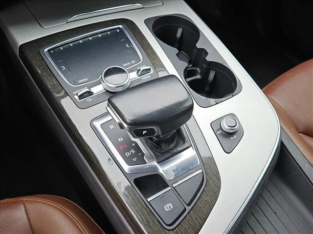 used 2018 Audi Q7 car, priced at $14,677