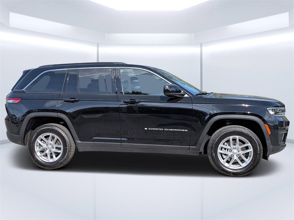 new 2026 Jeep Grand Cherokee car, priced at $40,333