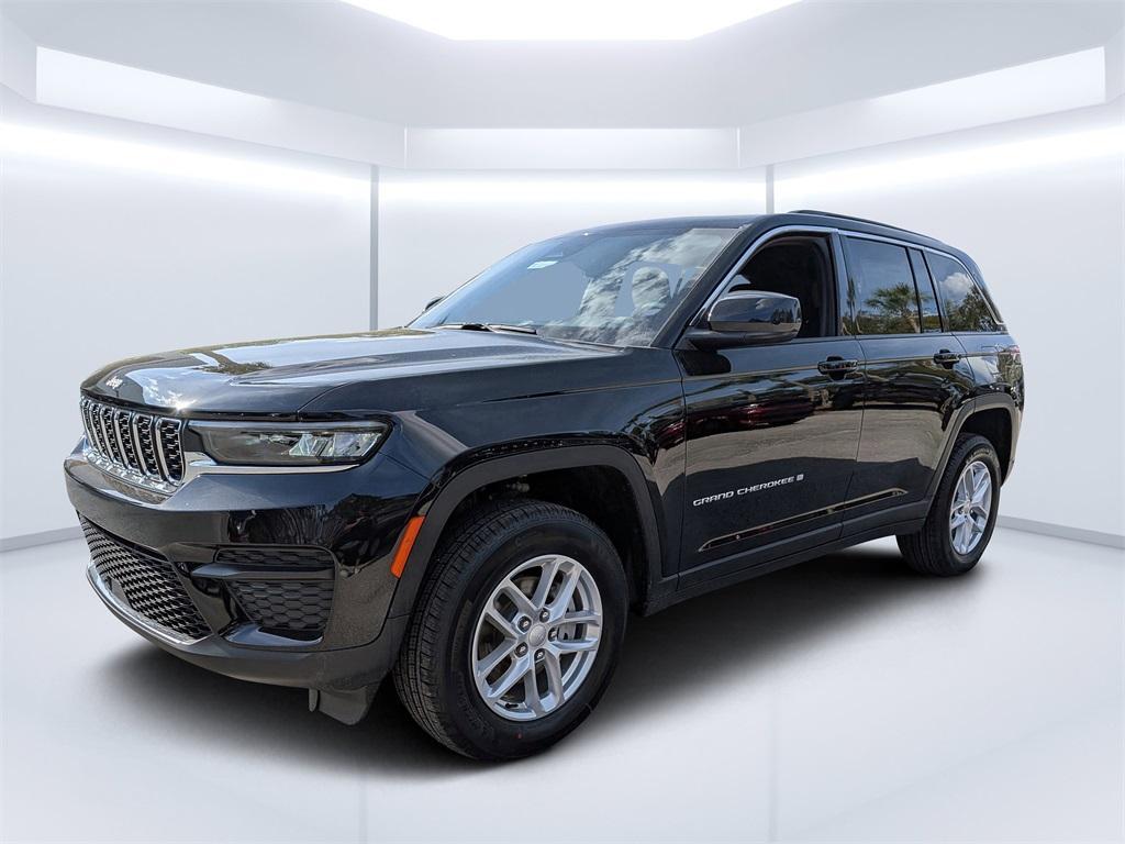new 2026 Jeep Grand Cherokee car, priced at $40,333