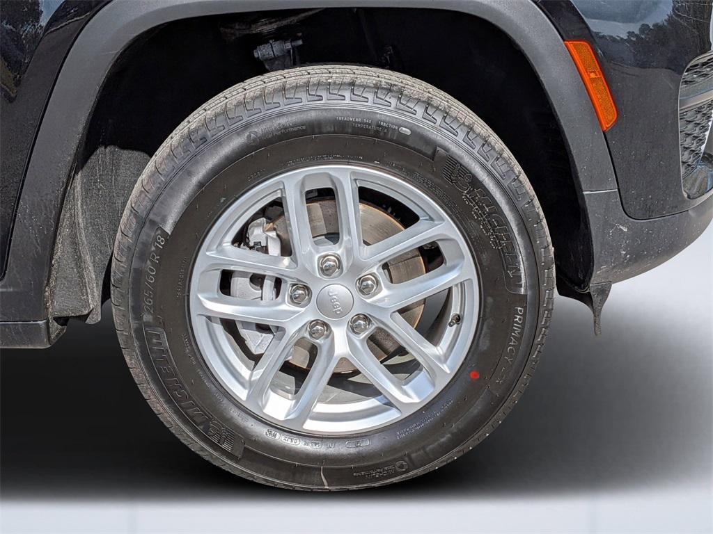 new 2026 Jeep Grand Cherokee car, priced at $40,333