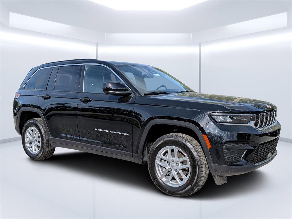 new 2026 Jeep Grand Cherokee car, priced at $40,333