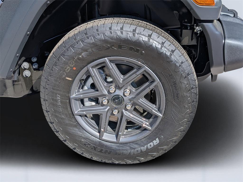 new 2026 Jeep Wrangler car, priced at $43,255