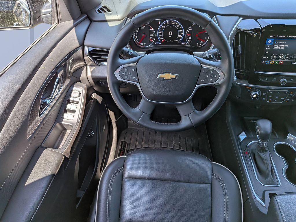 used 2023 Chevrolet Traverse car, priced at $30,881