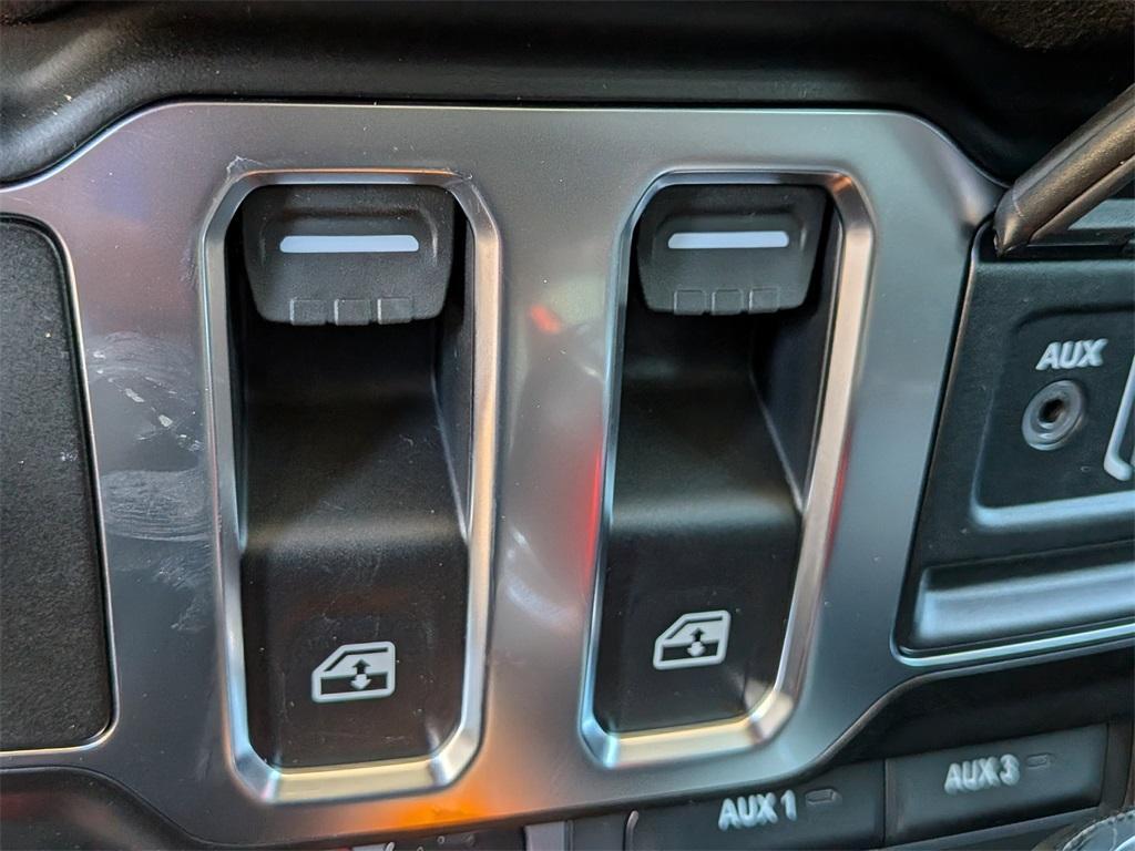 new 2026 Jeep Wrangler car, priced at $46,975