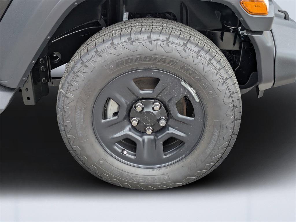 new 2026 Jeep Wrangler car, priced at $41,065
