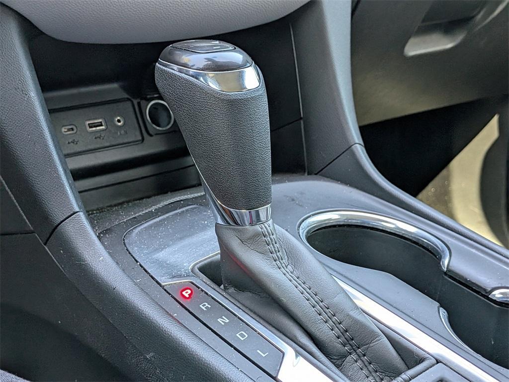 used 2021 Chevrolet Equinox car, priced at $13,263