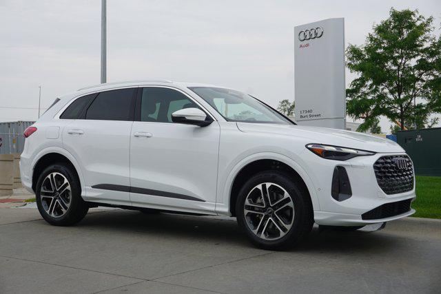 new 2025 Audi Q5 car, priced at $52,905