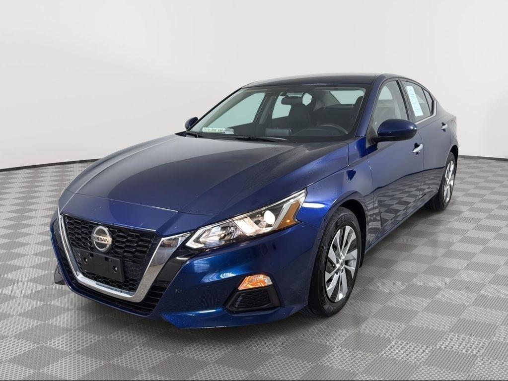 used 2020 Nissan Altima car, priced at $17,500