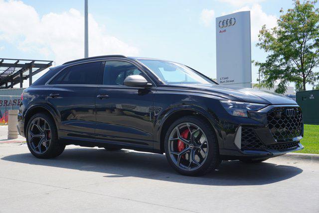 new 2025 Audi RS Q8 car, priced at $152,890