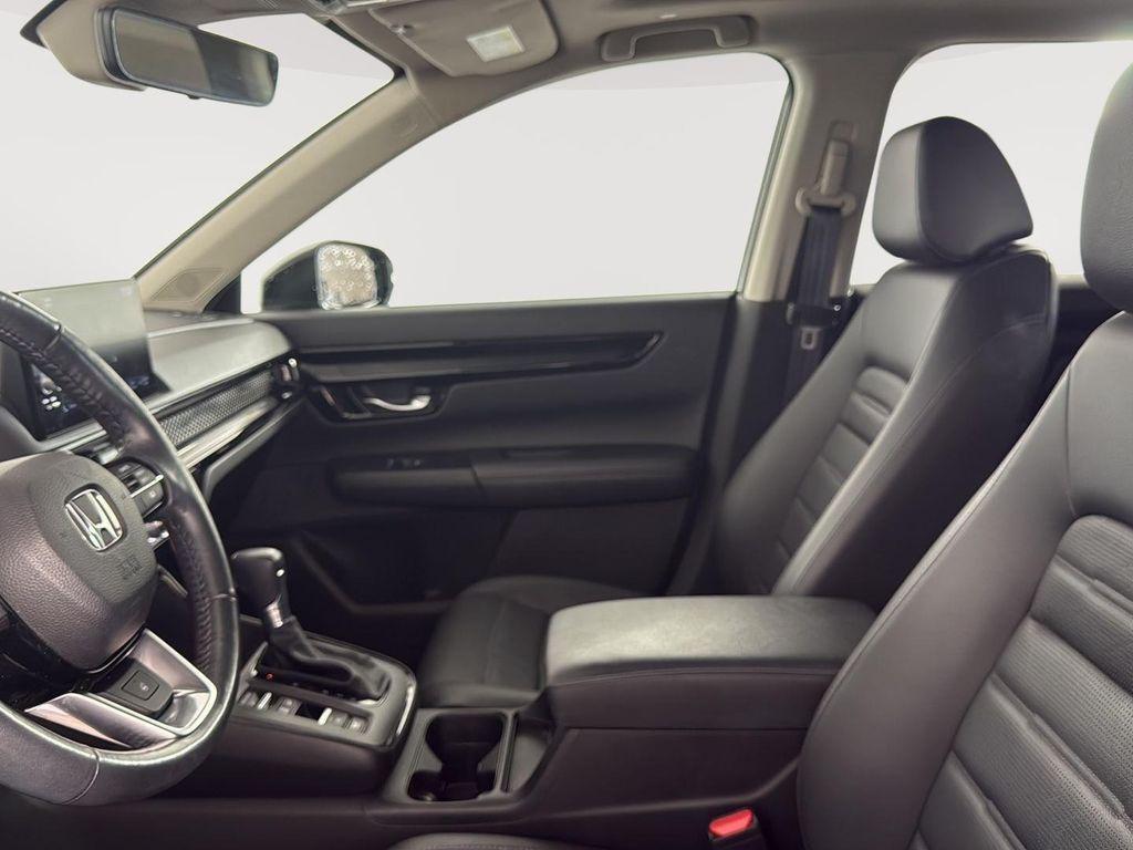 used 2024 Honda CR-V car, priced at $33,000