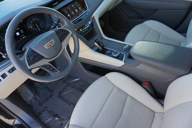 used 2024 Cadillac XT5 car, priced at $39,400