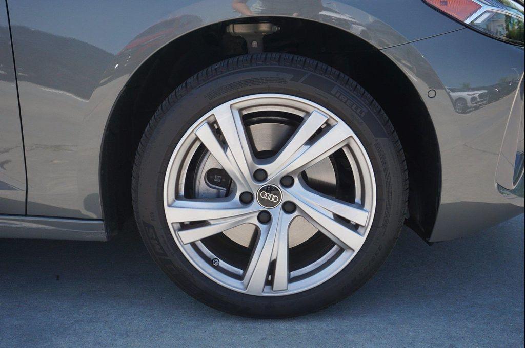 Audi A5 view 11