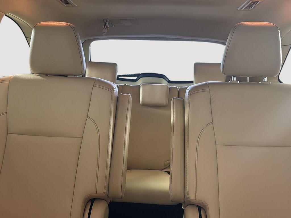 used 2019 Toyota Highlander car, priced at $28,500