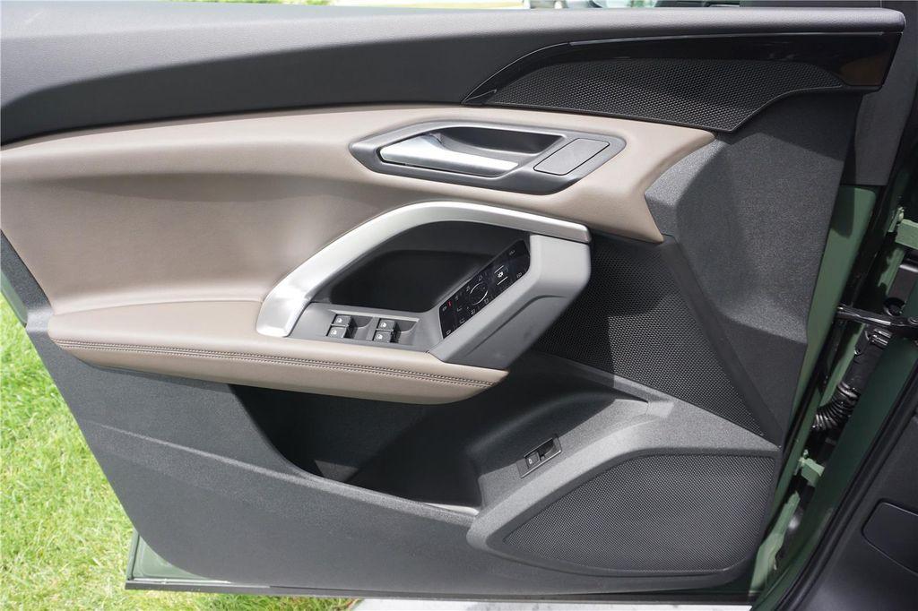 new 2025 Audi Q5 car, priced at $49,025